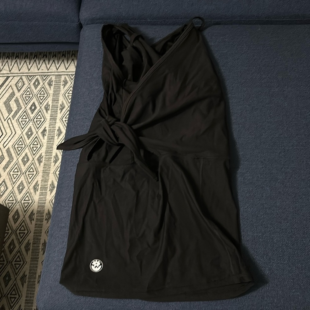 carrier/shirt size S.